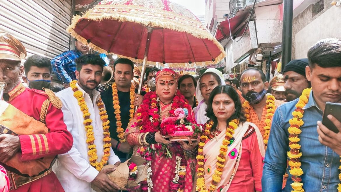 Mahamandaleshwar Hemangi Sakhi Maa (1)